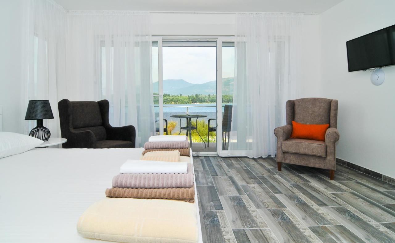 Apartments Edera Tivat Exterior foto